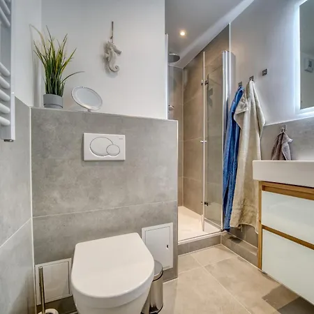 - Haus L, App 0l0504 Διαμέρισμα